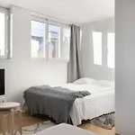 Unique And Bright Penthouse In Ullanlinna *