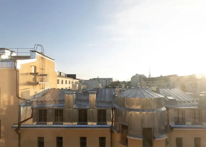 Unique And Bright Penthouse In Ullanlinna