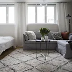 Unique And Bright Penthouse In Ullanlinna Apartment
